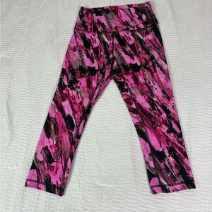 Lululemon Athletica Abstract Pink and Black Capris